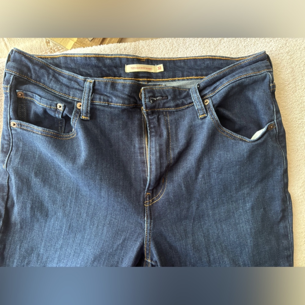 Levi's 721 High Rise Skinny Jeans  size 32x32 - Picture 5 of 7